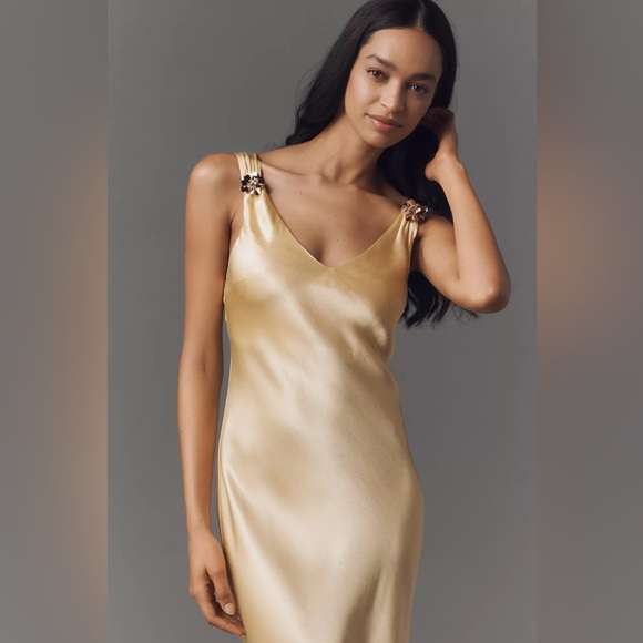 NWT! BY ANTHROPOLOGIE CANARY SLEEVELESS V-NECK MIDI SLIP DRESS - SIZE MEDIUM🪩 - Picture 2 of 11